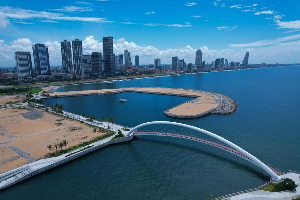 這是2024年10月26日在斯里蘭卡科倫坡港口城拍攝的城市風(fēng)光。新華社發(fā)（科倫坡港口城供圖）