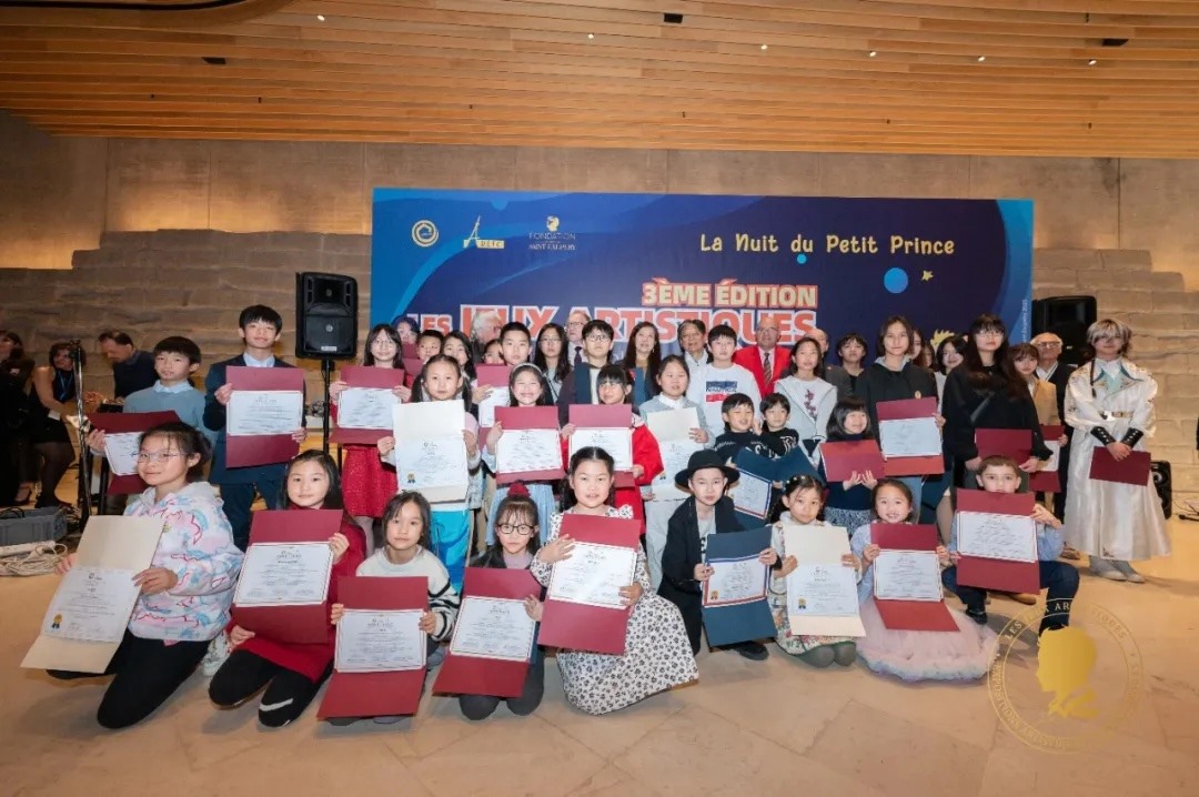 第三屆國際藝術(shù)聯(lián)創(chuàng)聯(lián)展盛大開幕。法中交流促進會供圖