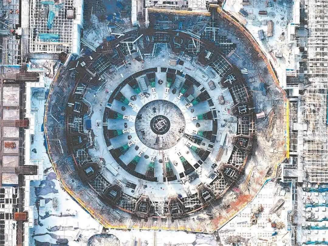 △中國(guó)科學(xué)院合肥物質(zhì)科學(xué)研究院等離子體所，緊湊型聚變能實(shí)驗(yàn)裝置（BEST）項(xiàng)目正加緊施工。