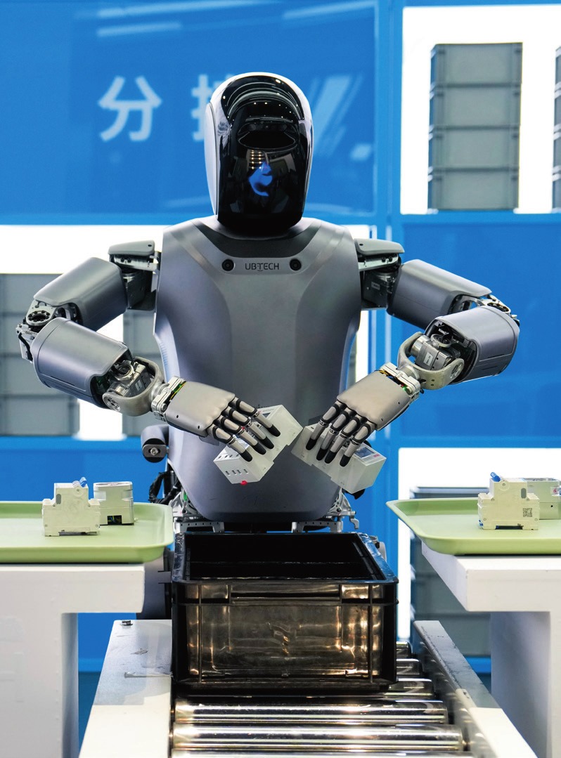 北京“機器人大世界”展示的優(yōu)必選人形機器人（2025年2月24日攝）。鞠煥宗攝/本刊