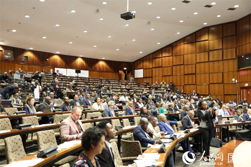 圖為對(duì)話會(huì)現(xiàn)場(chǎng)。人民網(wǎng)記者 戴楷然攝