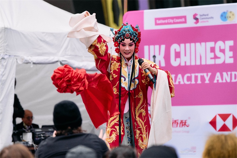 演員蔡衛(wèi)莉的秦腔表演贏得陣陣好評(píng)。 楊浩鵬攝