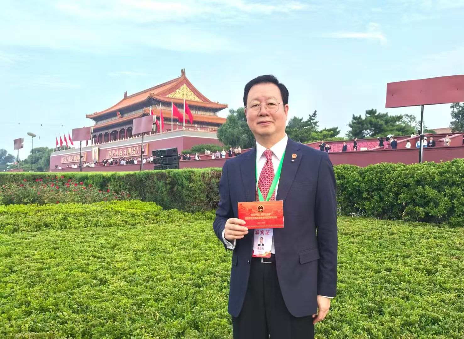 觀禮席上的嘉賓談“閱兵現(xiàn)場感”：不忘歷史，干好實(shí)事